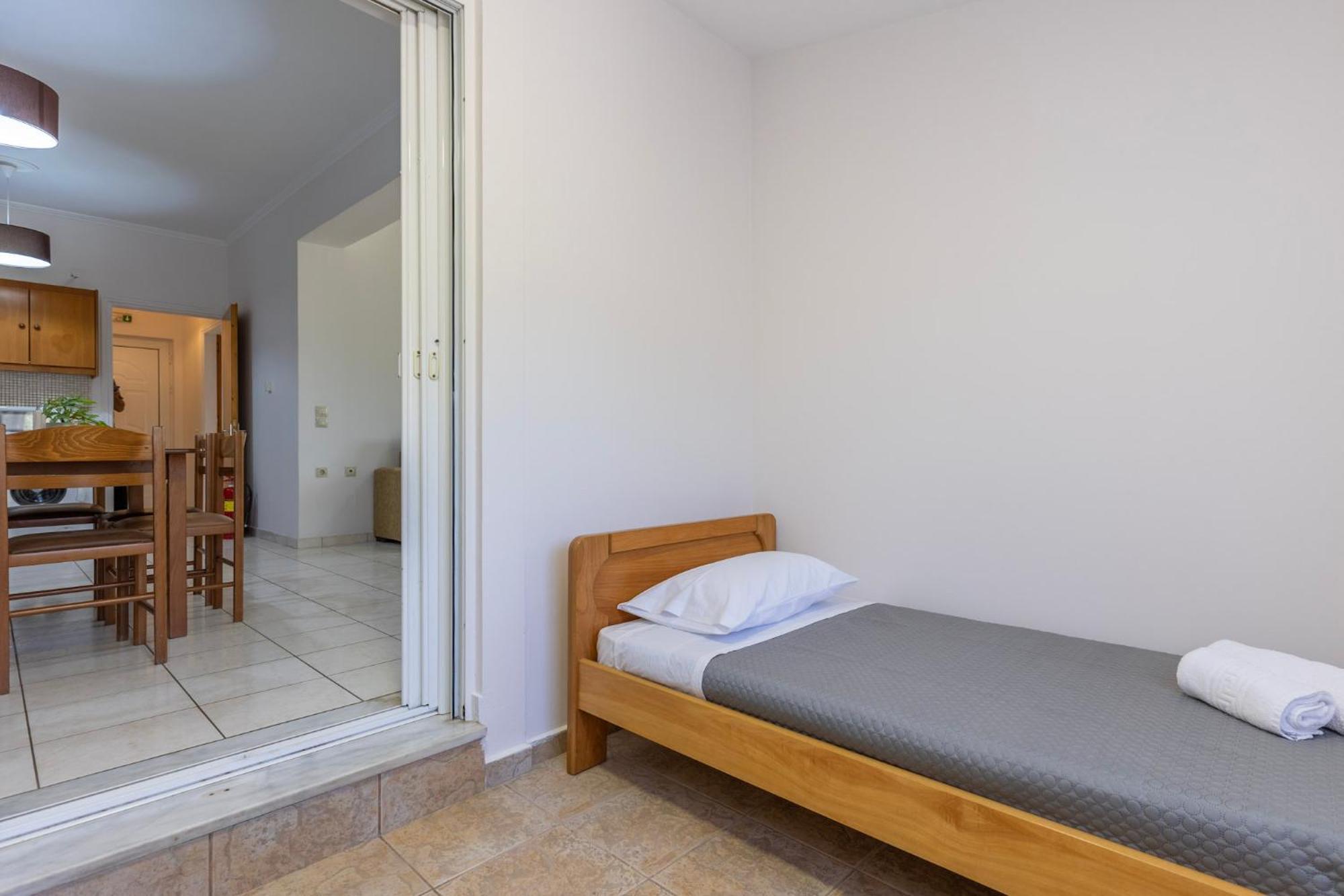 Varvarigos Village Apartment *