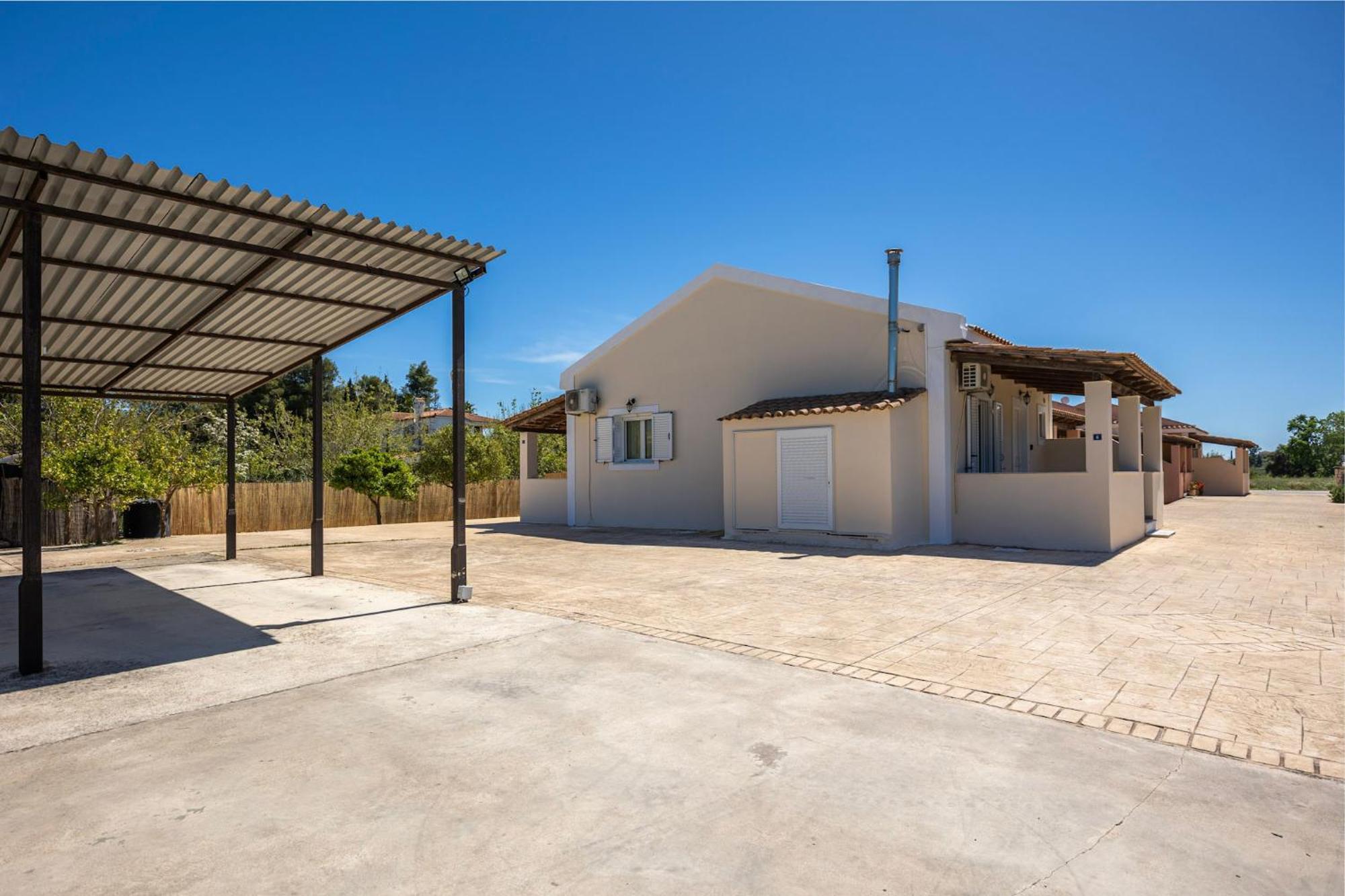 Varvarigos Village Apartment Áyios Kírikos