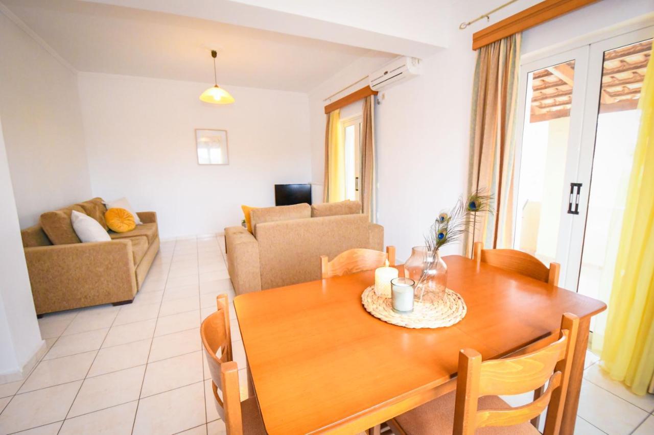 Apartment Varvarigos Village Áyios Kírikos